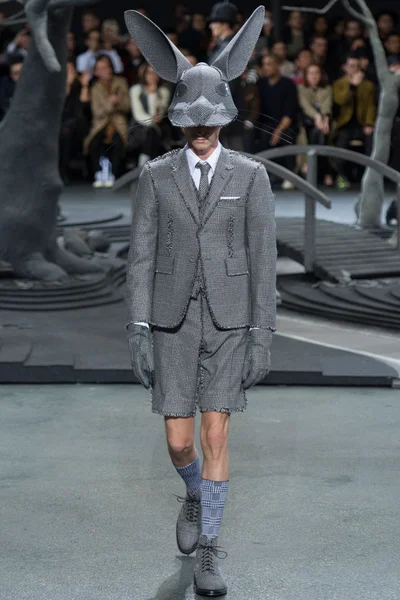 Look 2